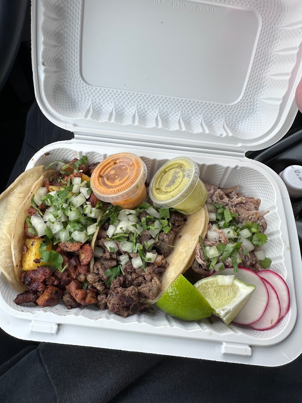 la carreta tacos y tortas | restaurant | 211 E Main St, Middletown, MD 21769, USA | 2404905039 OR +1 240-490-5039