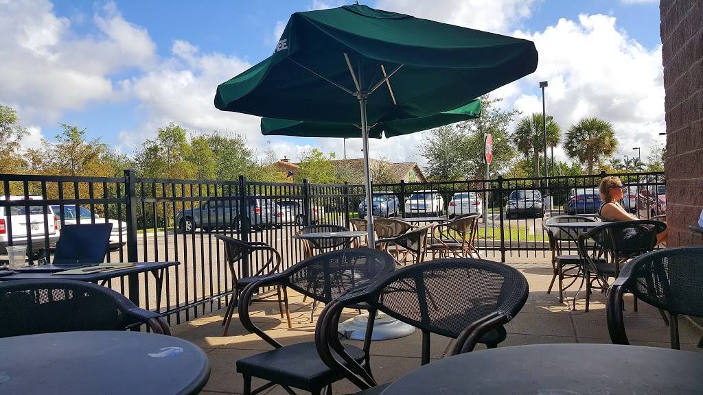 Starbucks | cafe | 10010 University Plaza Dr #100, Fort Myers, FL 33913, USA | 2394379214 OR +1 239-437-9214