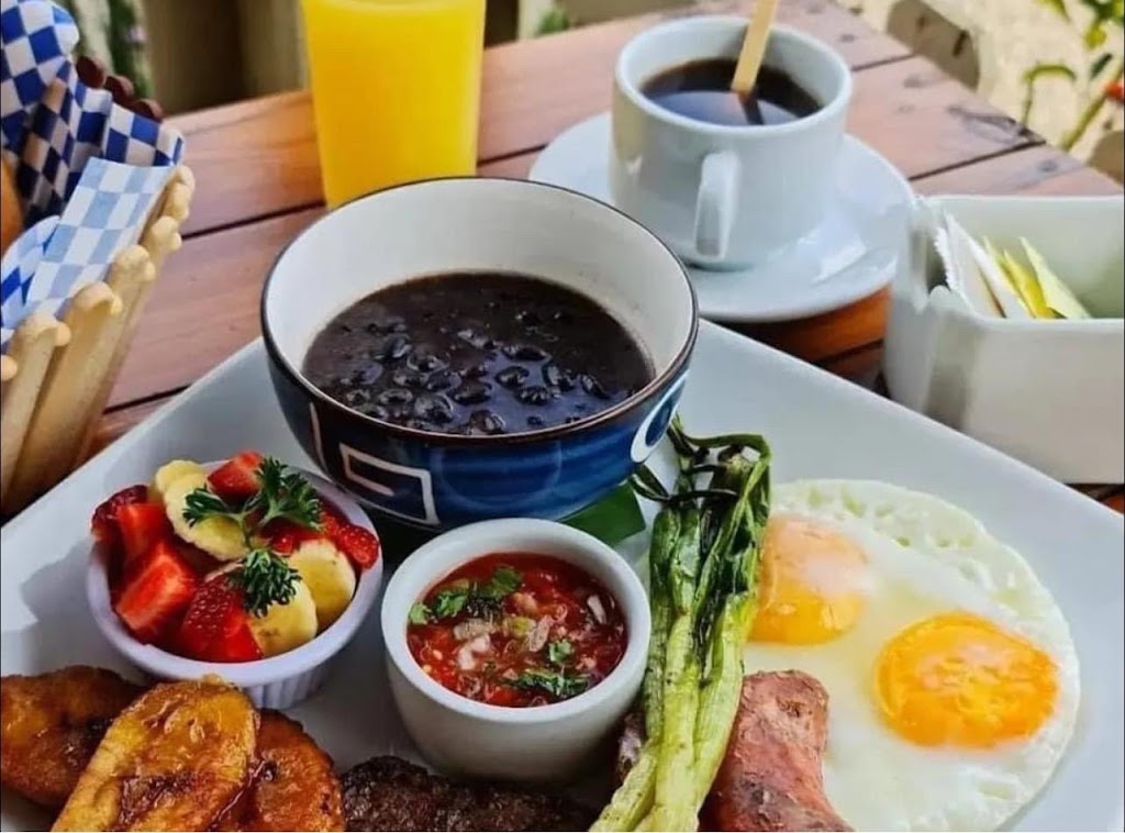 Antojitos el chapín | restaurant | 10840 N Pennsylvania Ave, Oklahoma City, OK 73120, USA | 4054132294 OR +1 405-413-2294