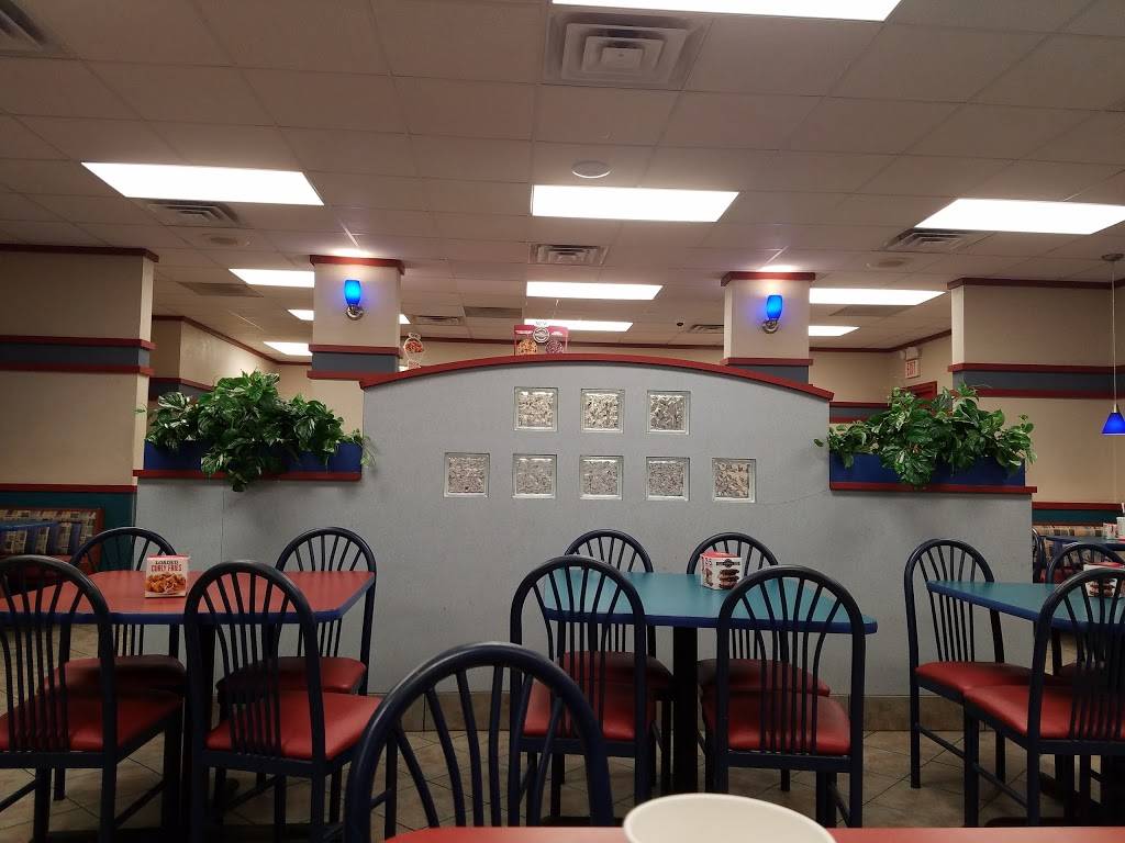 Arbys | restaurant | 208 Johnson Ct, Des Moines, IA 50316, USA | 5152651957 OR +1 515-265-1957