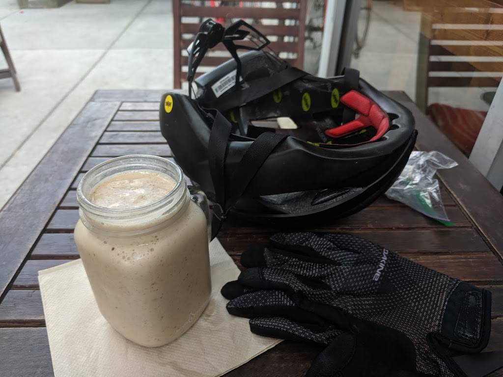 ah juice organic cafe | restaurant | 432 E Haley St, Santa Barbara, CA 93101, USA | 8056981032 OR +1 805-698-1032