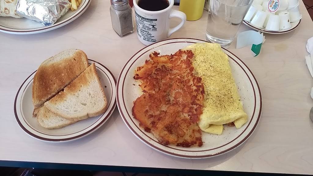 Kens Coney Island Restaurant | restaurant | 100 S Ortonville Rd, Ortonville, MI 48462, USA | 2486275967 OR +1 248-627-5967