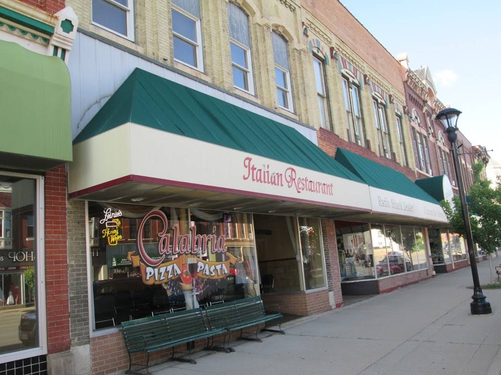 Calabria Pizza & Pasta | restaurant | 251 E Main St, Reedsburg, WI 53959, USA | 6085247888 OR +1 608-524-7888
