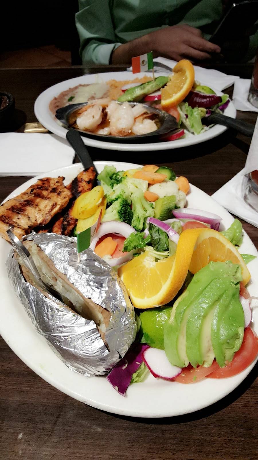 Fonda Don Chon | restaurant | 618 Shoppers Ln, Covina, CA 91723, USA | 6263324712 OR +1 626-332-4712