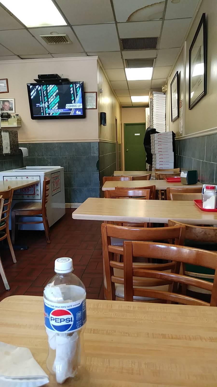 Little Joes Pizzeria | meal delivery | 24 Colonial Springs Rd, Wheatley Heights, NY 11798, USA | 6316436012 OR +1 631-643-6012