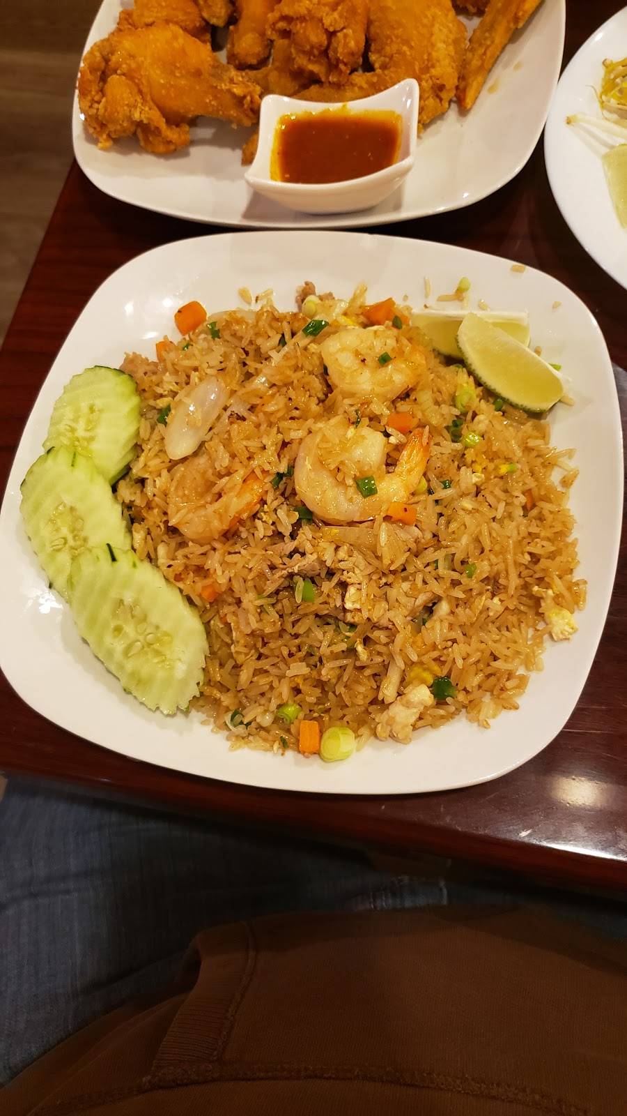 Cups and Cheers International Sports Bar Restaurant | restaurant | 1626 White Bear Ave, St Paul, MN 55106, USA | 6513308614 OR +1 651-330-8614