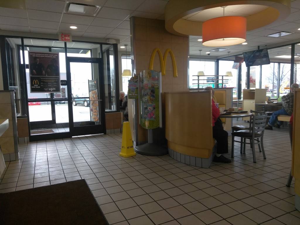 McDonalds | cafe | 908 W Perkins Ave, Sandusky, OH 44870, USA | 4196241709 OR +1 419-624-1709