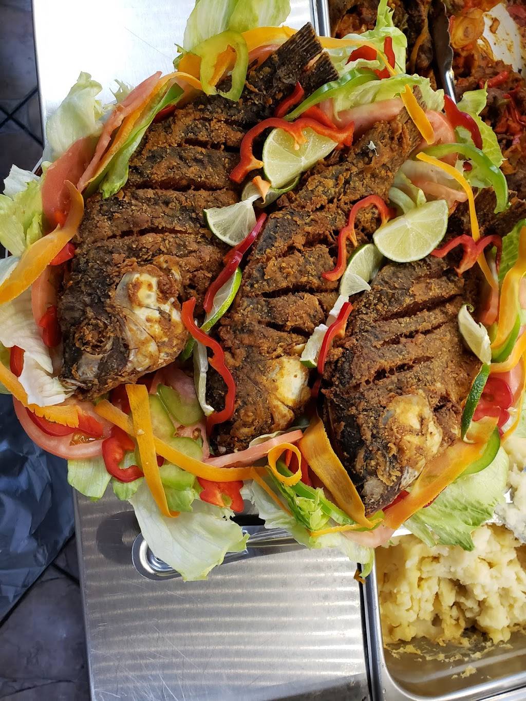 El Pollo Sabrosón | restaurant | 66-35 Grand Ave, Flushing, NY 11378, USA | 7184069717 OR +1 718-406-9717