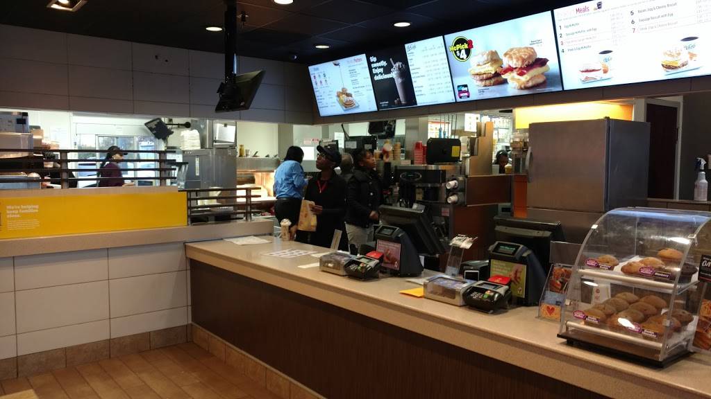 McDonalds | cafe | 5199 N Keystone Ave, Indianapolis, IN 46205, USA | 3172029280 OR +1 317-202-9280