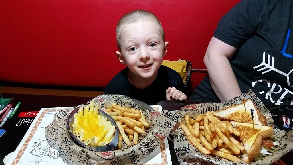 Friends Winder Grill | restaurant | 35 N Broad St, Winder, GA 30680, USA | 7707910033 OR +1 770-791-0033