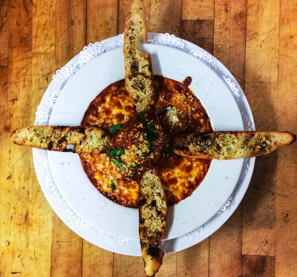 Chef Joes Bistro | restaurant | 651 Main St, Franconia, NH 03580, USA | 6038238589 OR +1 603-823-8589