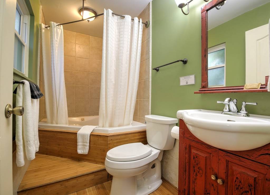 Groveland Hotel | restaurant | 18767 Main St, Groveland, CA 95321, USA | 2099624000 OR +1 209-962-4000