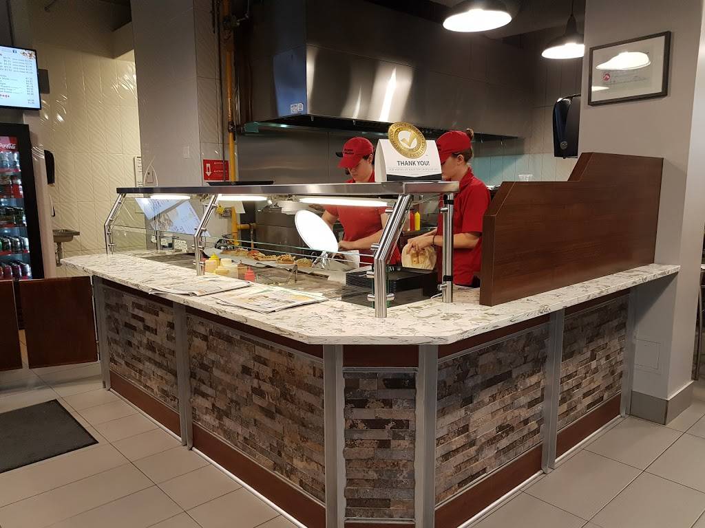 Burgers and Shakes | restaurant | 220 Kennevale Dr, Ottawa, ON K2J 6B6, Canada | 6134404005 OR +1 613-440-4005