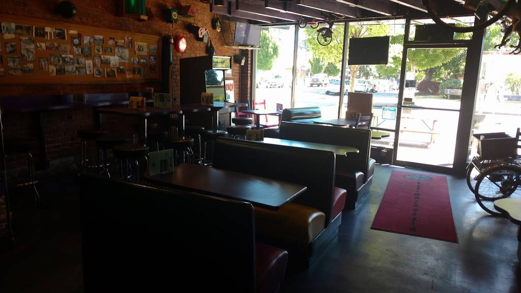 Pizza Schmizza | restaurant | 2042 Main St, Forest Grove, OR 97116, USA | 5033595320 OR +1 503-359-5320