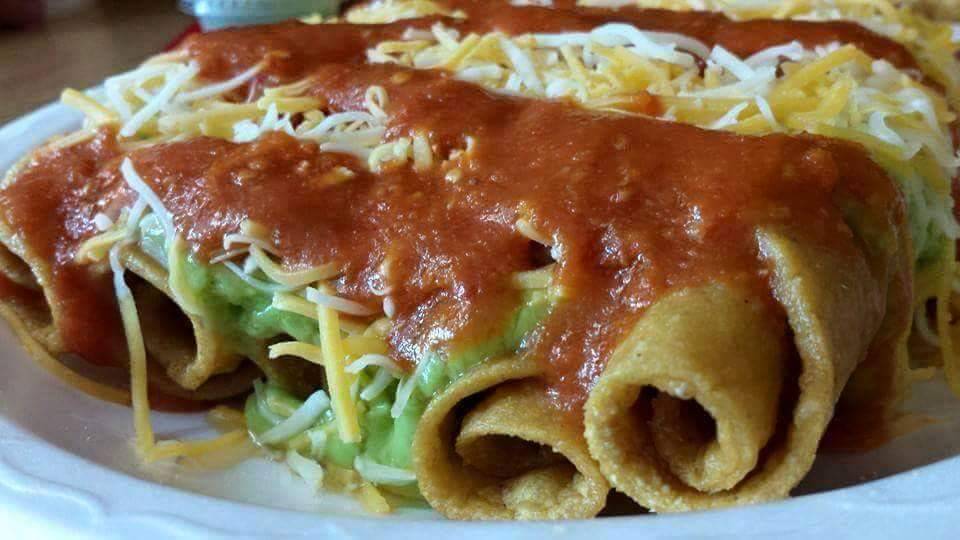 Albertos Mexican Food | restaurant | 2131 N Perris Blvd, Perris, CA 92570, USA | 9519400700 OR +1 951-940-0700