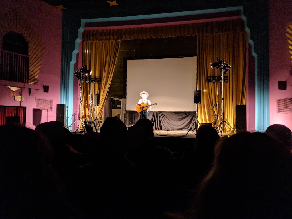 Weed Palace Theater | restaurant | 192 Main St, Weed, CA 96094, USA | 5303402262 OR +1 530-340-2262