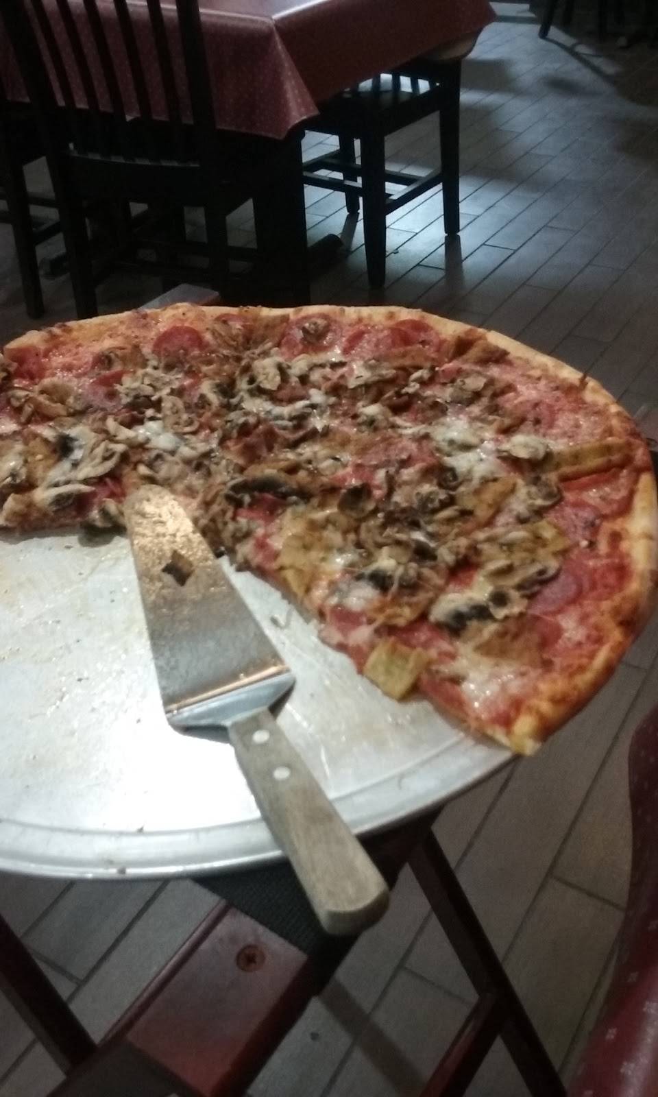 Antonios Pizza And Pasta | restaurant | 3501 Oleander Dr #2, Wilmington, NC 28403, USA | 9102285999 OR +1 910-228-5999