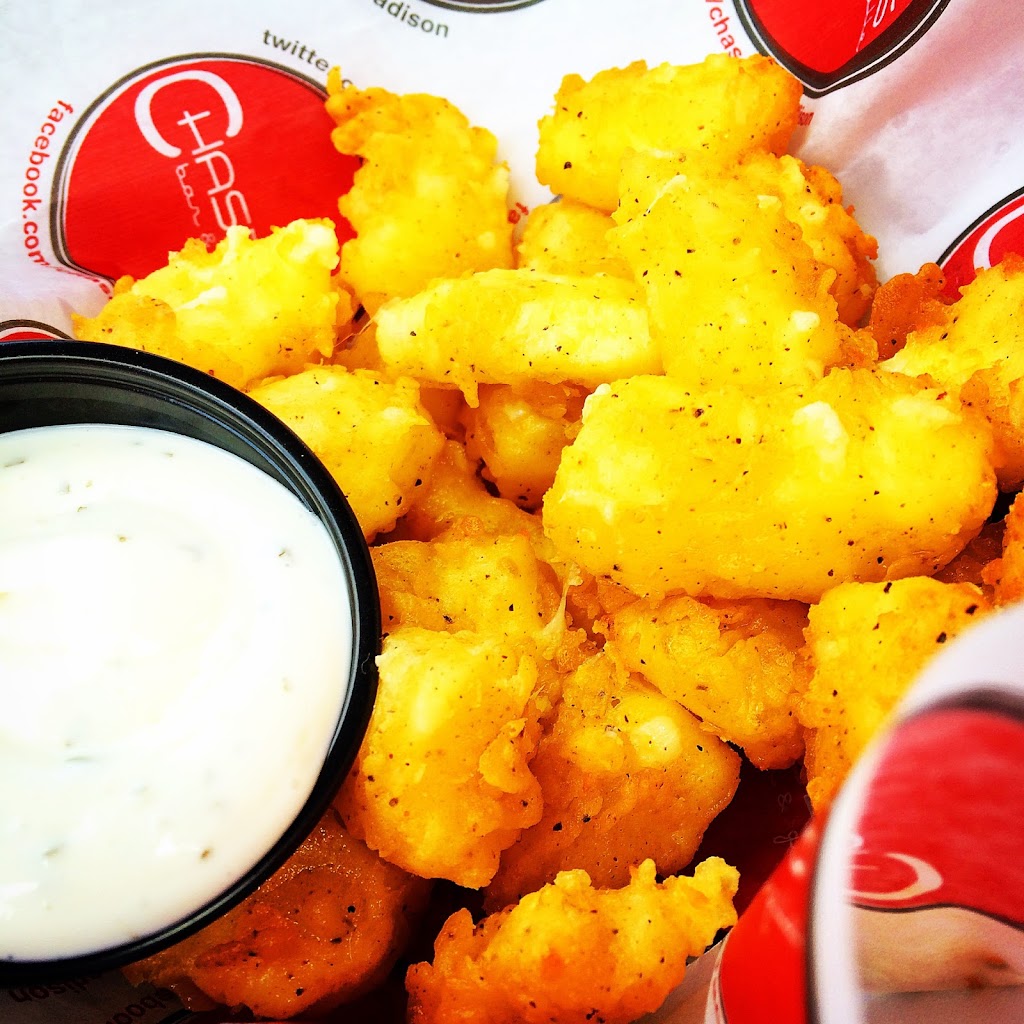 Chasers Bar & Grille | restaurant | 408 W Gorham St, Madison, WI 53703, USA | 6085886825 OR +1 608-588-6825