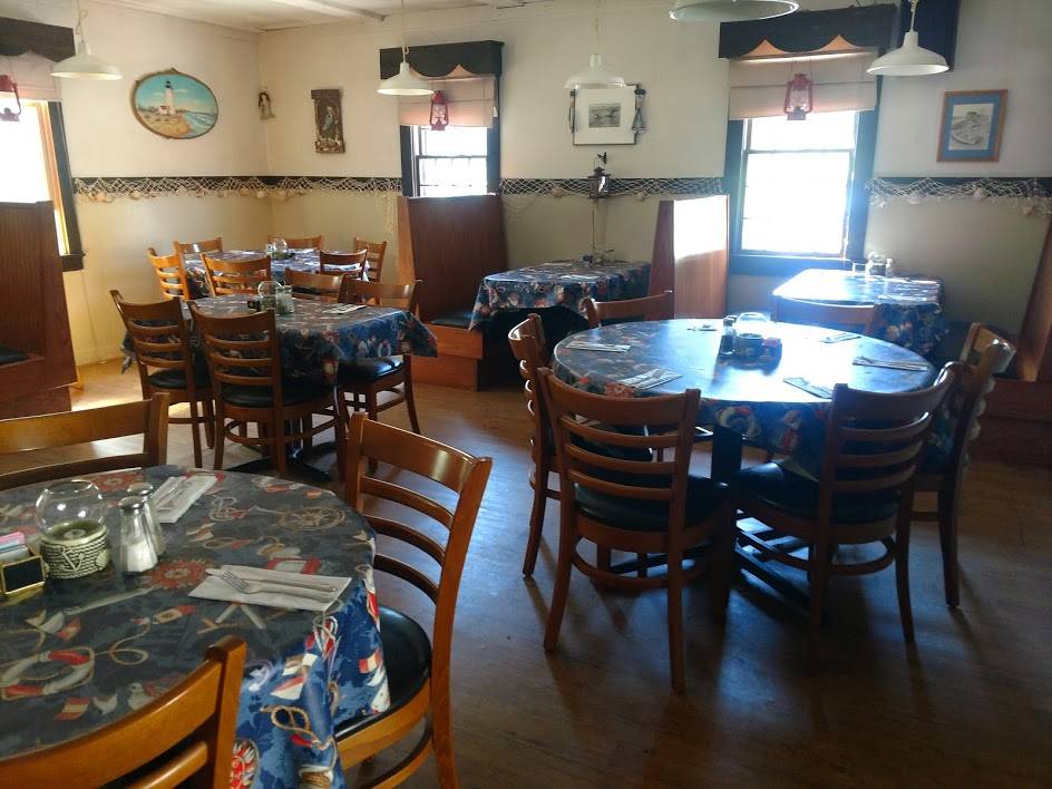 Castaways | restaurant | 986 MA-28, South Harwich, MA 02661, USA | 5084328508 OR +1 508-432-8508