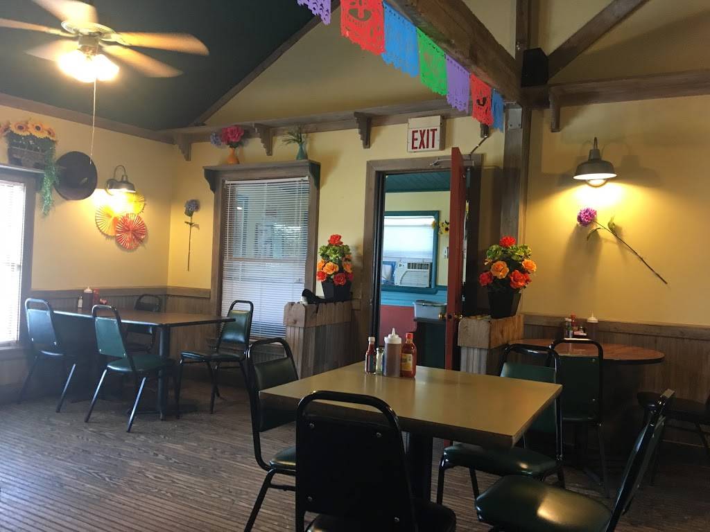 Los Molcajetes | restaurant | 601 N Broadway St, Cleveland, OK 74020, USA | 9183585636 OR +1 918-358-5636