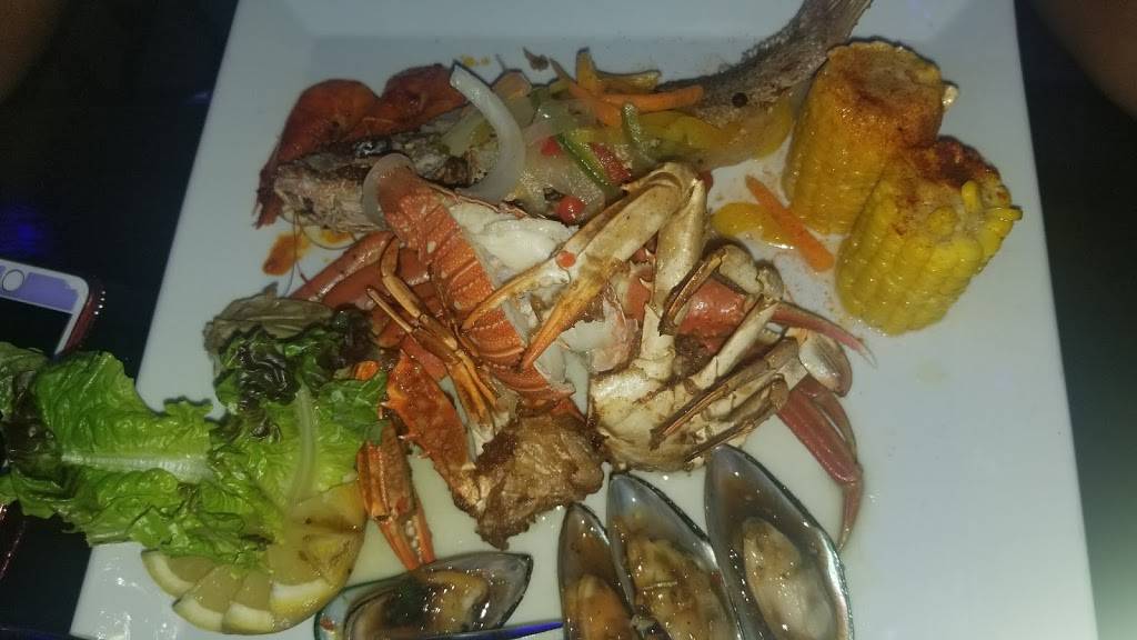 Sandz Bar & Grill | restaurant | 234-32 Merrick Blvd, Laurelton, NY 11413, USA | 7185251063 OR +1 718-525-1063