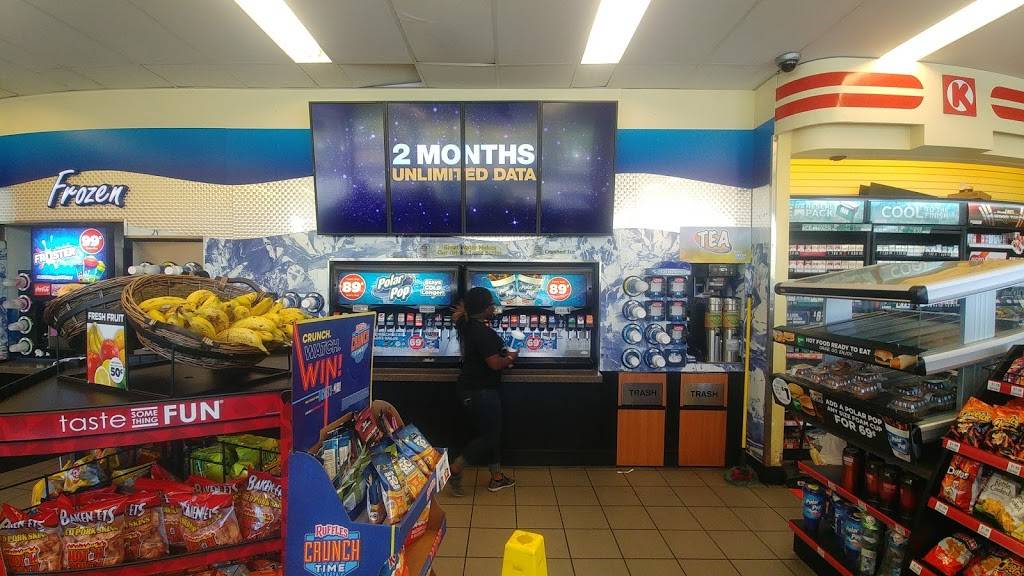 Circle K | cafe | 2808 S Dobson Rd, Mesa, AZ 85202, USA | 4807756258 OR +1 480-775-6258