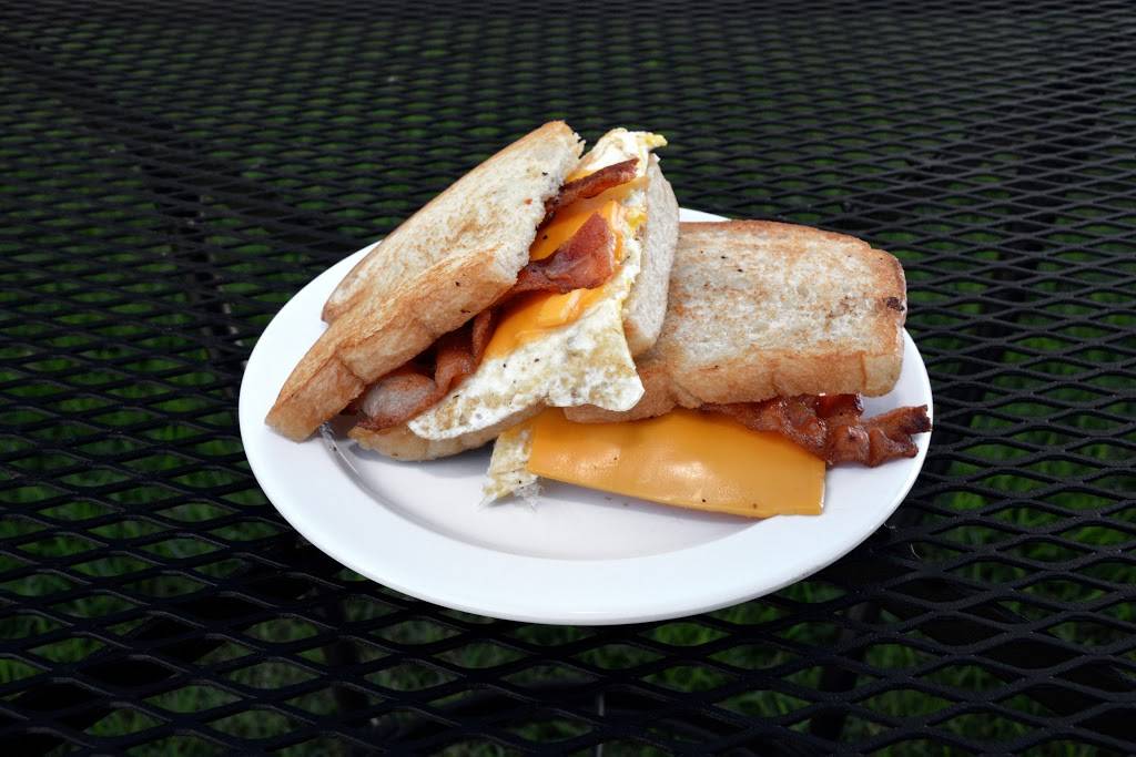 Don Lalos Mexican Food | restaurant | 585 W El Roblar Dr, Ojai, CA 93023, USA | 8056403736 OR +1 805-640-3736