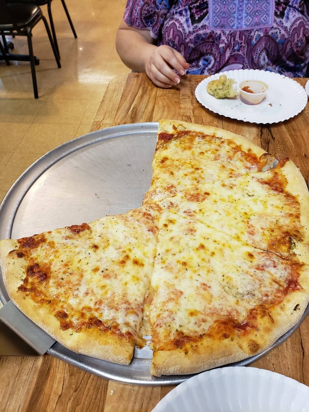 Miss Ellies Pizza | restaurant | 903 E Bitters Rd, San Antonio, TX 78216, USA | 2104991258 OR +1 210-499-1258