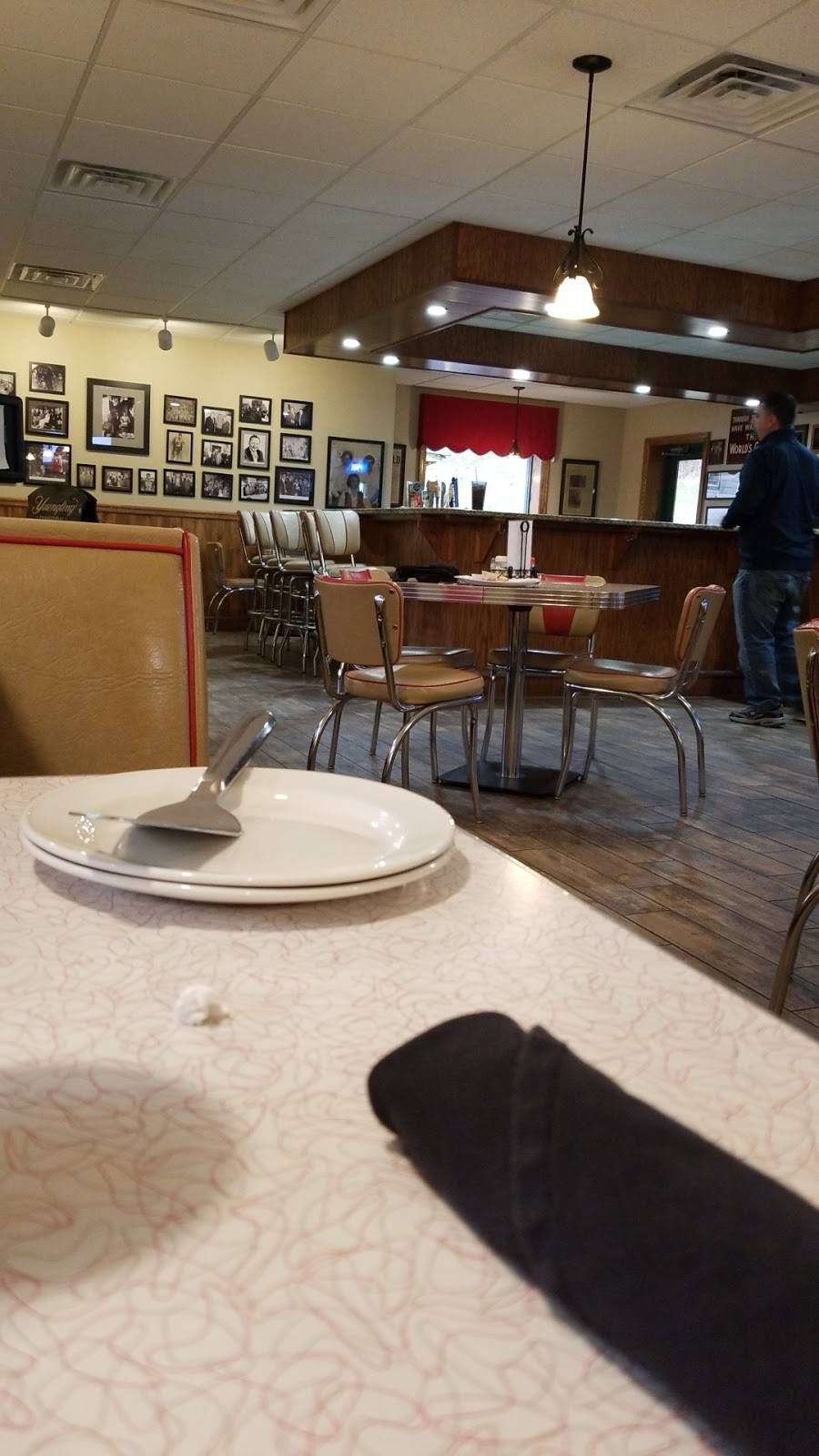 Colasessanos | restaurant | 502 Pennsylvania Ave, Fairmont, WV 26554, USA | 3043639713 OR +1 304-363-9713