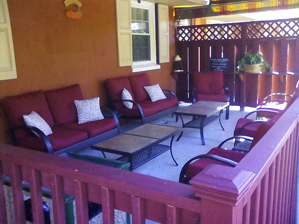 The Dutch Cottage Tavern | restaurant | 1264 Bridge Rd, Schwenksville, PA 19473, USA | 6105849961 OR +1 610-584-9961