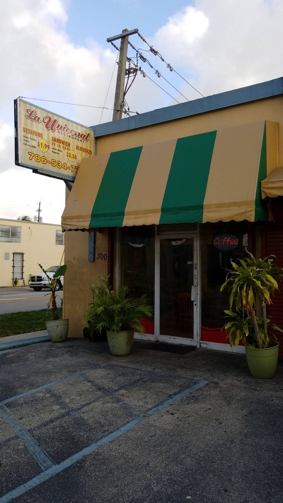 Restaurante Universal | restaurant | 300 W 21st St, Hialeah, FL 33010, USA | 7864878104 OR +1 786-487-8104