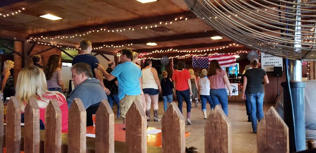 Lyons Lake | restaurant | 307 Lyons Lake Rd, Nassau, NY 12123, USA | 5187663953 OR +1 518-766-3953