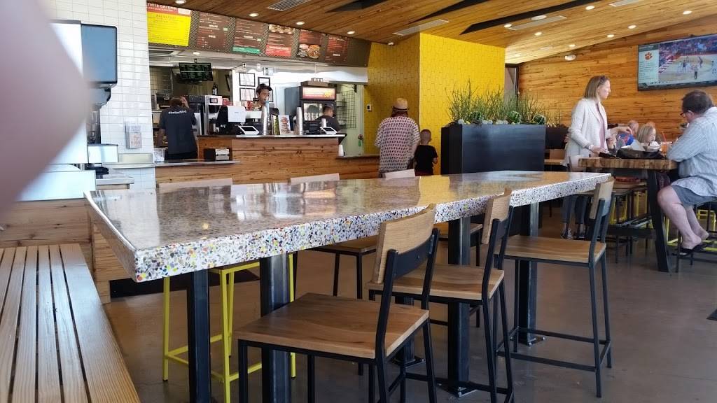 Flyrite Chicken | restaurant | 6539 Burnet Rd, Austin, TX 78757, USA | 5122436258 OR +1 512-243-6258