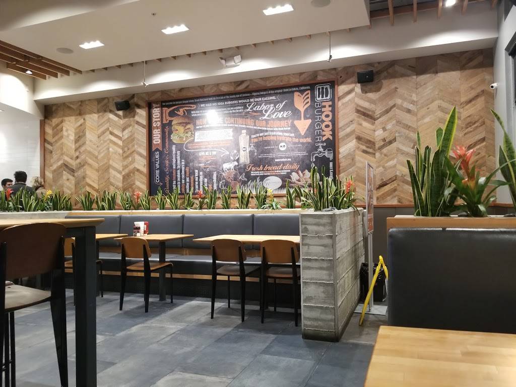 Hook Burger | restaurant | 24369 Magic Mountain Pkwy, Santa Clarita, CA 91355, USA | 6612532000 OR +1 661-253-2000