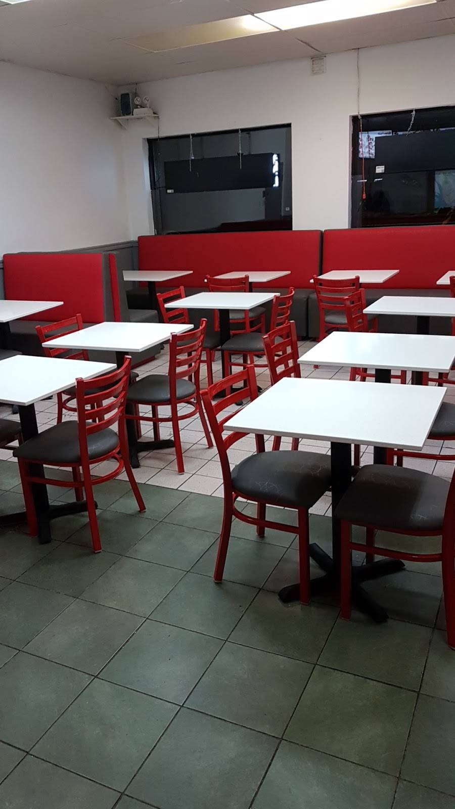 Botan Pizza | restaurant | 13880 Rue de Montigny, Montréal, QC H1A 3V3, Canada | 5144987878 OR +1 514-498-7878