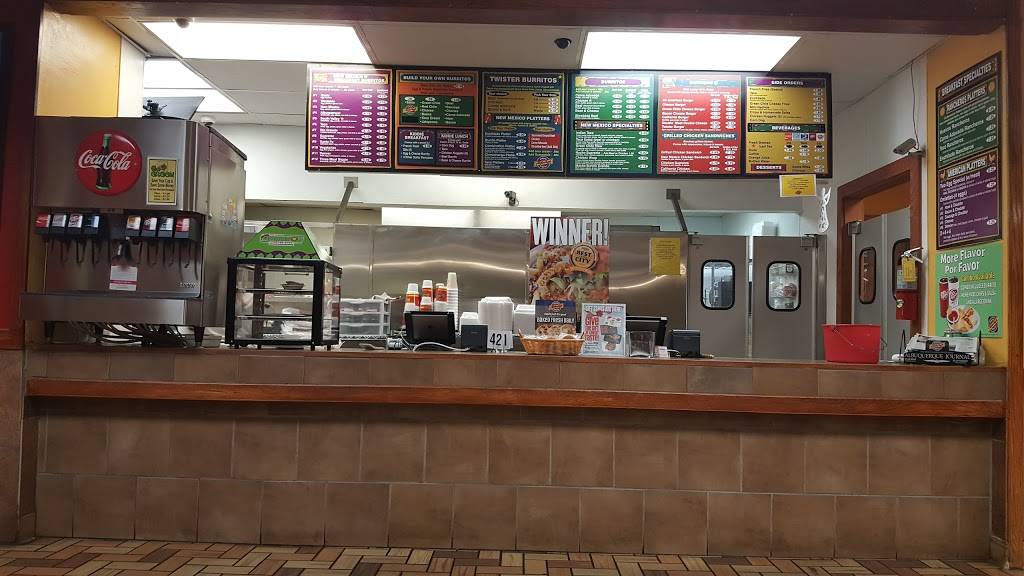 Twisters Burgers and Burritos | restaurant | 301 Coors Blvd NW, Albuquerque, NM 87121, USA | 5058392999 OR +1 505-839-2999