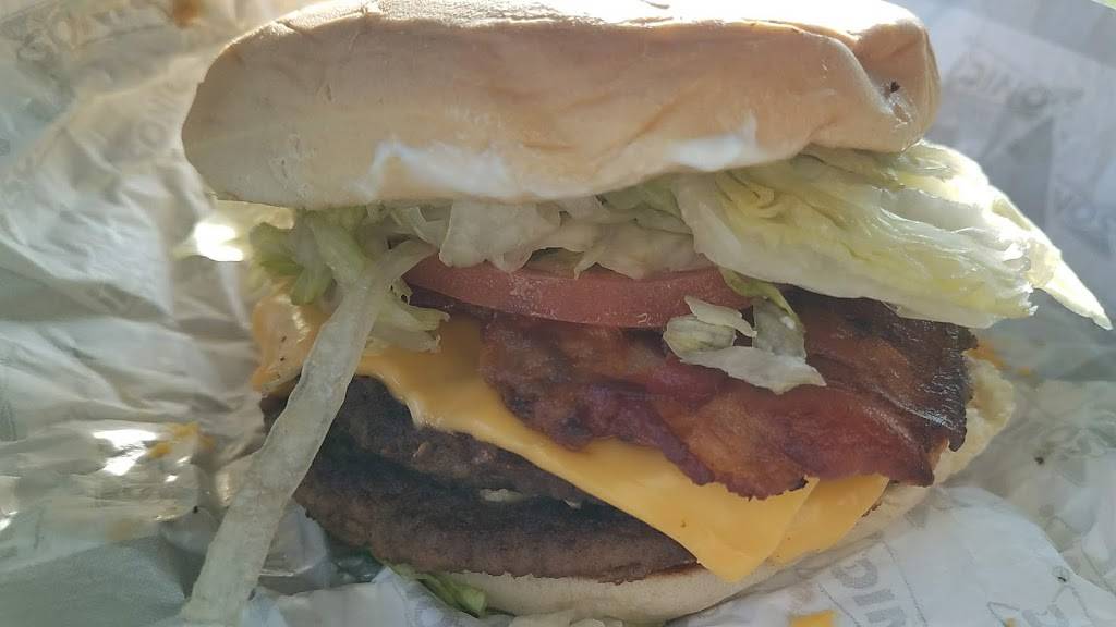 Sonic Drive-In | restaurant | 999 Independence Blvd, Bedford, VA 24523, USA | 5405876548 OR +1 540-587-6548