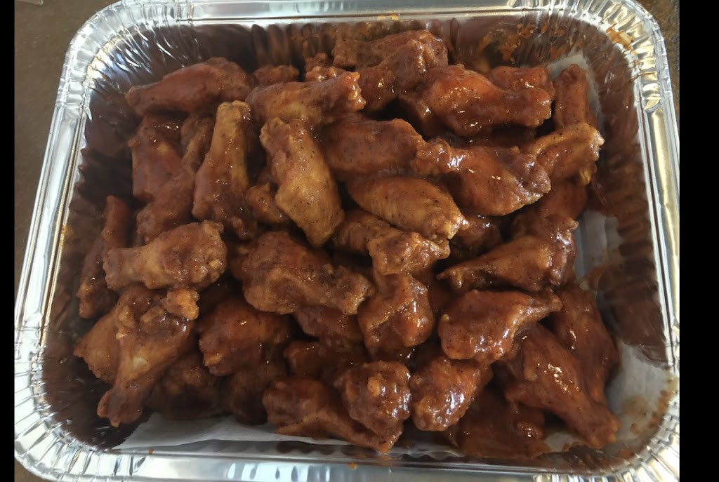 Wing kitchen | restaurant | 1101 Skyland E Blvd, Tuscaloosa, AL 35405, USA | 2055616995 OR +1 205-561-6995