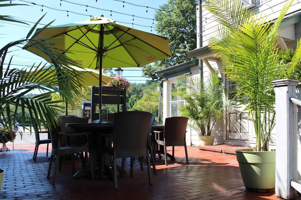 YOLO Yogurt & Desserts- Frozen Yogurt, Crepe, Gelato, Acai Bowls | cafe | 1355 Old Northern Blvd, Roslyn, NY 11576, USA | 5162009191 OR +1 516-200-9191