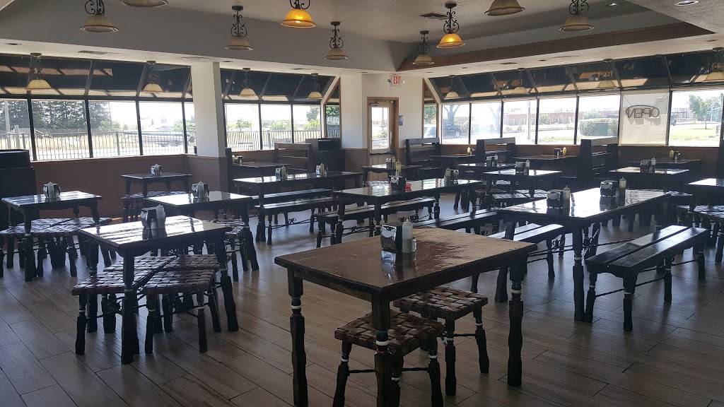 La Taqueria | restaurant | 2151 W Main St, Turlock, CA 95380, USA | 2096649719 OR +1 209-664-9719