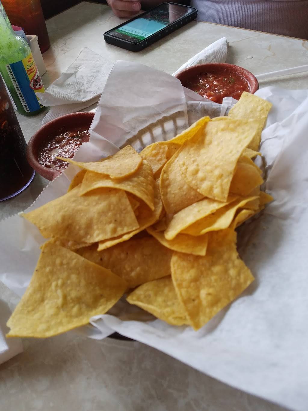 El Vecino Mexican Restaurant | restaurant | 1492 Forestdale Blvd, Birmingham, AL 35214, USA | 2057985188 OR +1 205-798-5188