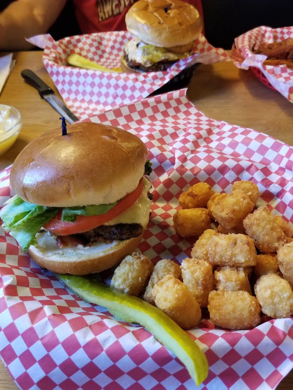 Saints Again | restaurant | 517 E Michigan Ave, Battle Creek, MI 49014, USA | 2697530053 OR +1 269-753-0053