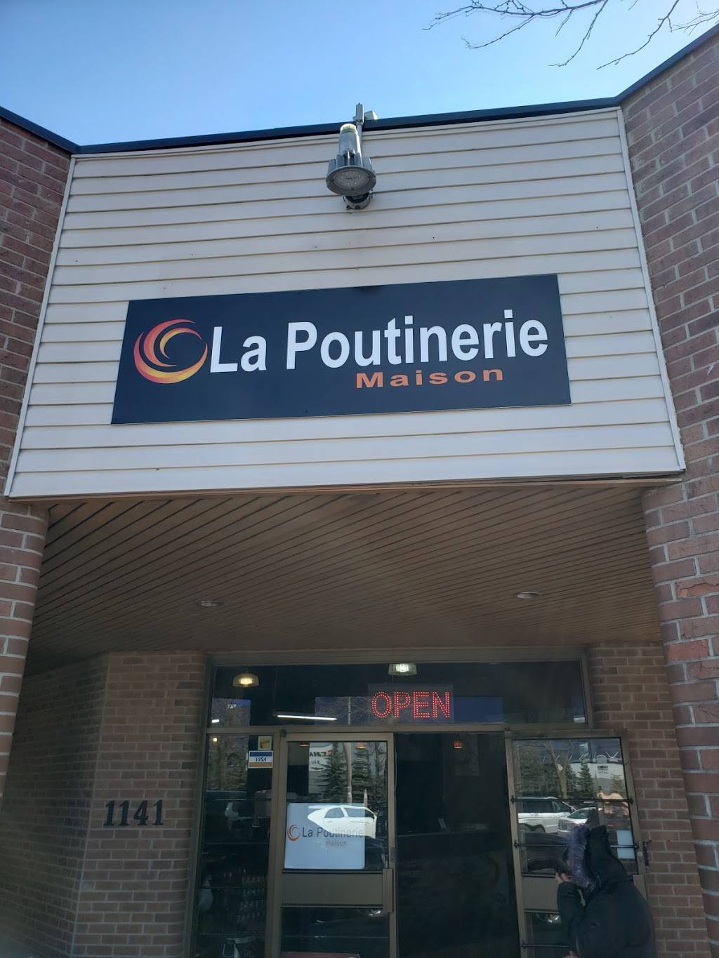 La Poutinerie | restaurant | 1141 Baxter Rd, Ottawa, ON K2C 3R4, Canada | 6134161111 OR +1 613-416-1111