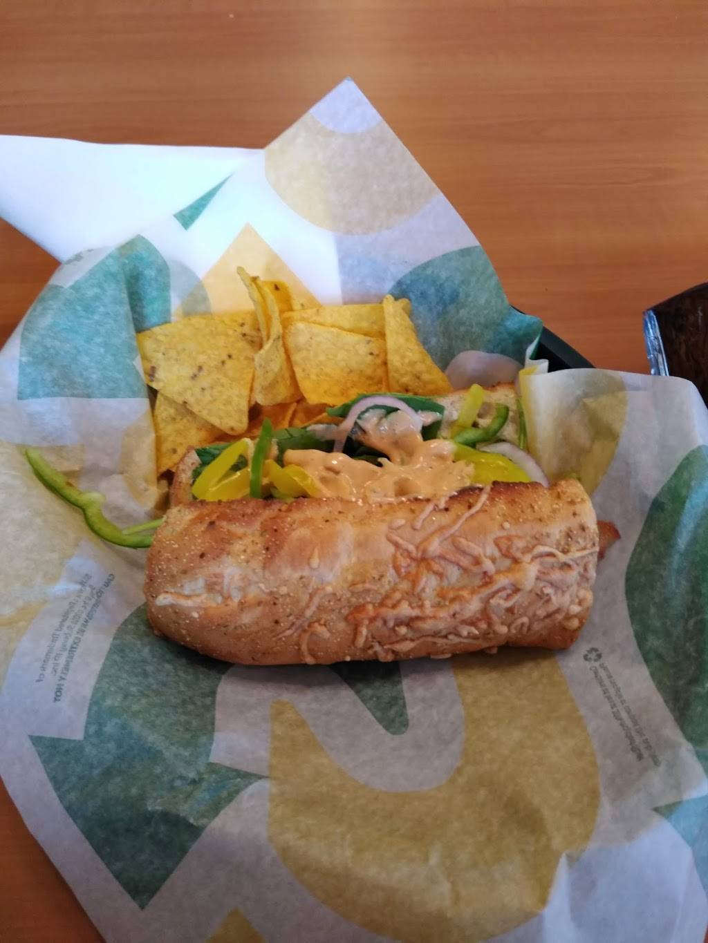 Subway | restaurant | 405 Armory St, Springfield, MA 01104, USA | 4137340200 OR +1 413-734-0200