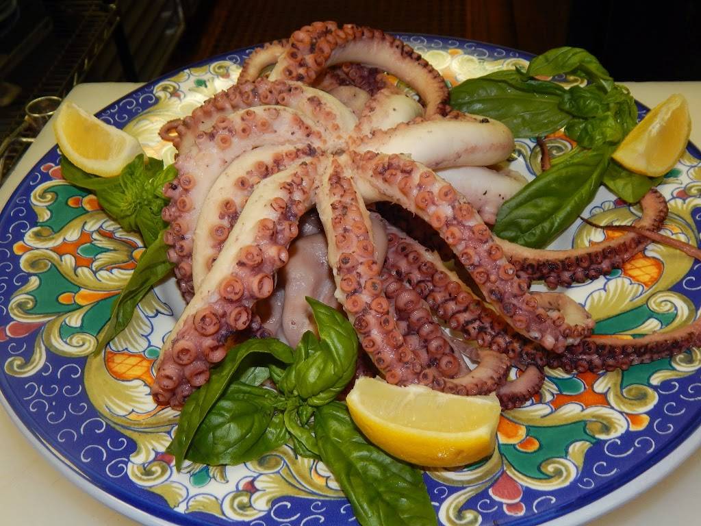 Annas Italian Kitchen | restaurant | 1686 NJ-35, Middletown, NJ 07748, USA | 7322759142 OR +1 732-275-9142