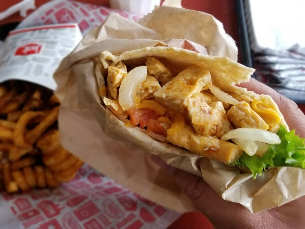 Jack in the Box | restaurant | 439 E Imperial Hwy, Fullerton, CA 92835, USA | 7148711926 OR +1 714-871-1926