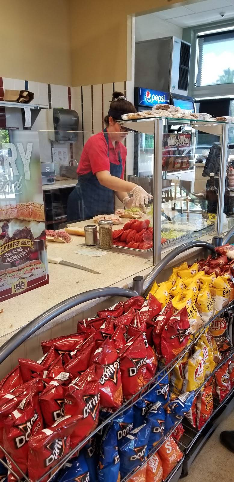 Jersey Mikes Subs | meal takeaway | 2350 N Federal Hwy Stuite 102, Pompano Beach, FL 33062, USA | 9545320209 OR +1 954-532-0209