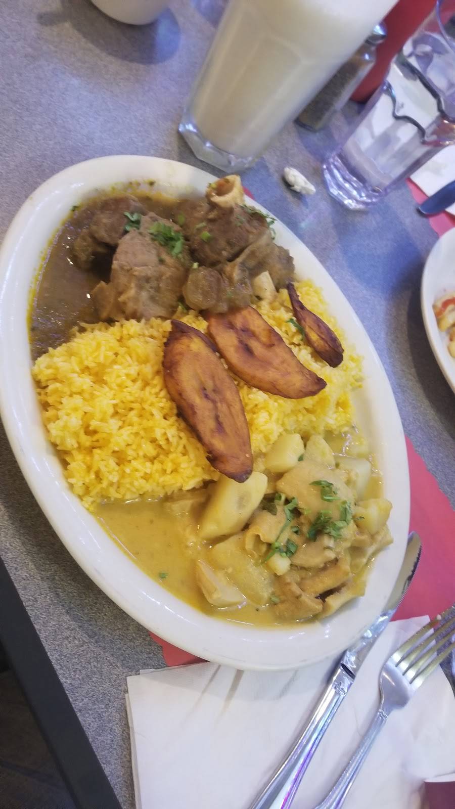 Restaurante Ecuatoriano | restaurant | 2923 W Diversey Ave, Chicago, IL 60647, USA | 7733427870 OR +1 773-342-7870