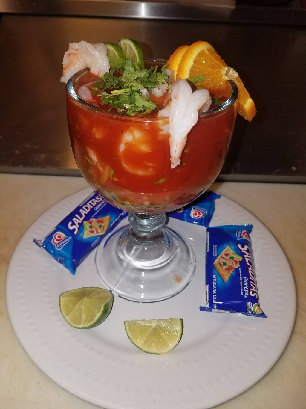 Luna Llena Sport Grill | restaurant | 5247 W Belmont Ave, Chicago, IL 60641, USA | 7086697496 OR +1 708-669-7496