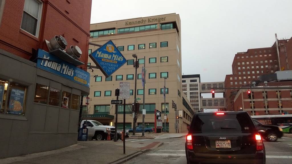 Mama Mias | restaurant | 700 N Broadway, Baltimore, MD 21205, USA | 4107323912 OR +1 410-732-3912